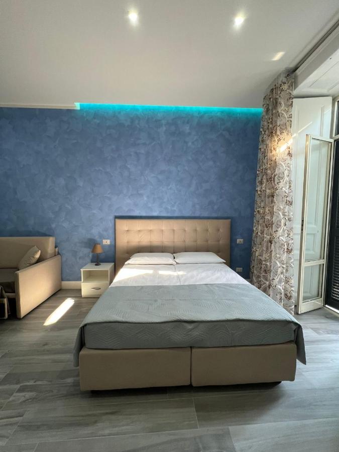ナポリ Gioia Toledo Bed & Breakfast エクステリア 写真